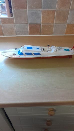 vintage 1970s wind up speed boat made in west Germany.
