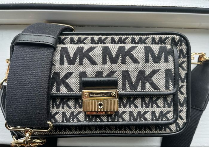 Michael Kors Camera Handbag - Bradshaw Medium with tags