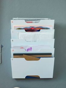 wall rack for magazines or documents