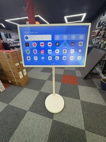 32" Portable Touchscreen TV