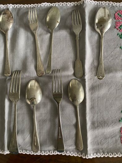 Cutlery - forks & spoons vintage