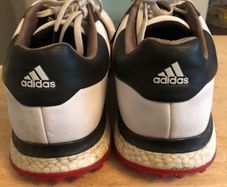 golf shoes