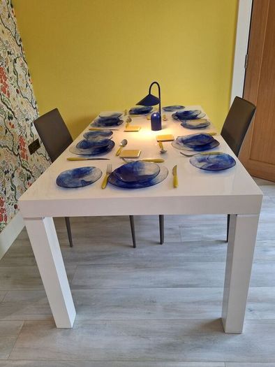Dining Table 6 Persons