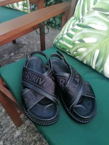 sandles riverisland size 4