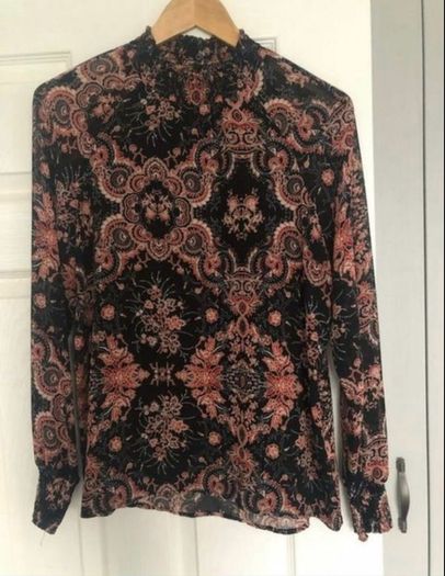 blouse