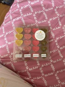 18 mini heart wax melts