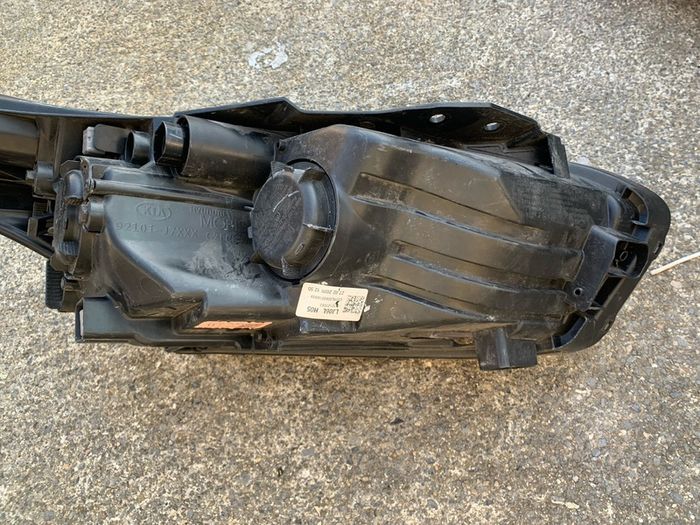 KIA Pro Cee'd III Headlight/headlamp