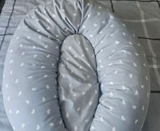 Pregnancy Pillow/Breastfeeding pillow