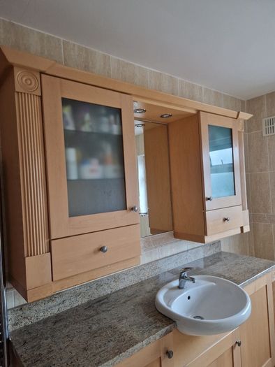 Bathroom unit