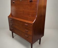 Early Borge Mogensen Model 145 Bureau in Teak and Oak