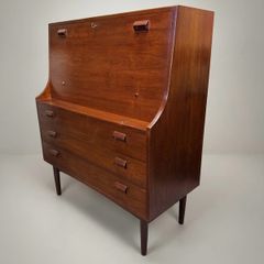 Early Borge Mogensen Model 145 Bureau in Teak and Oak