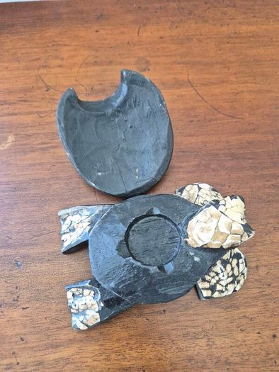 Vintage Solid Wood Hand Carved Turtle Tortoise Jewelry Trinket Box