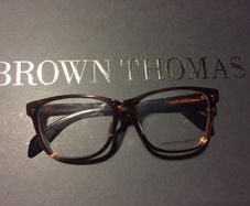 Alexander McQueen reading Glasses