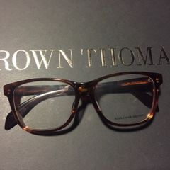 Alexander McQueen reading Glasses