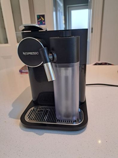 DeLonghi Gran Latissima coffee machine