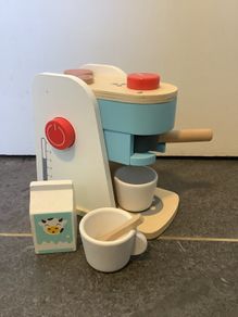 Wooden play coffee machine (Lidl)