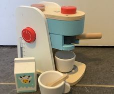 Wooden play coffee machine (Lidl)