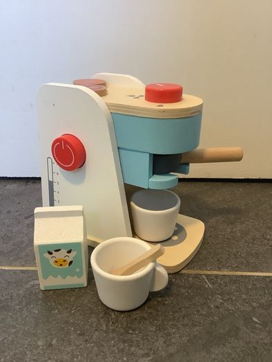 Wooden play coffee machine (Lidl)