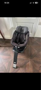 Maxi cosi turntable car seats x2