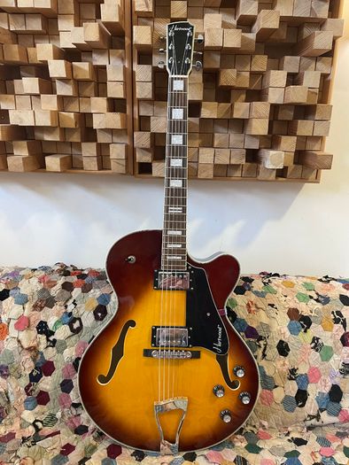 Hartwood Novella Hollow-body Arch-top Jazz Guitar