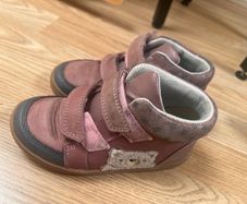 girls shoe