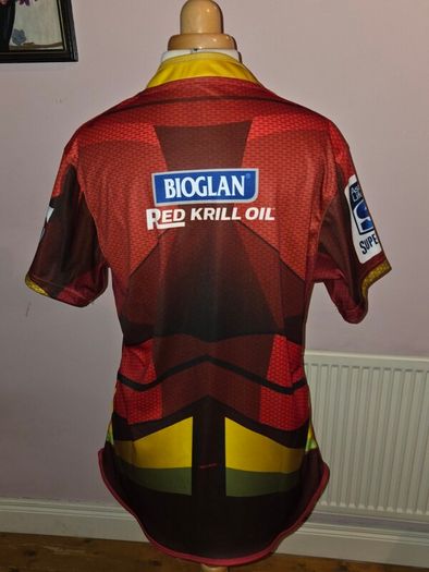Queenlands Reds Rugby Union Jersey - XL size