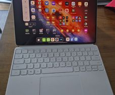 HONOR MagicPad 4 + AI Keyboard Case with Touchpad + Magic-Pencil 4s - As New - Fully Boxed