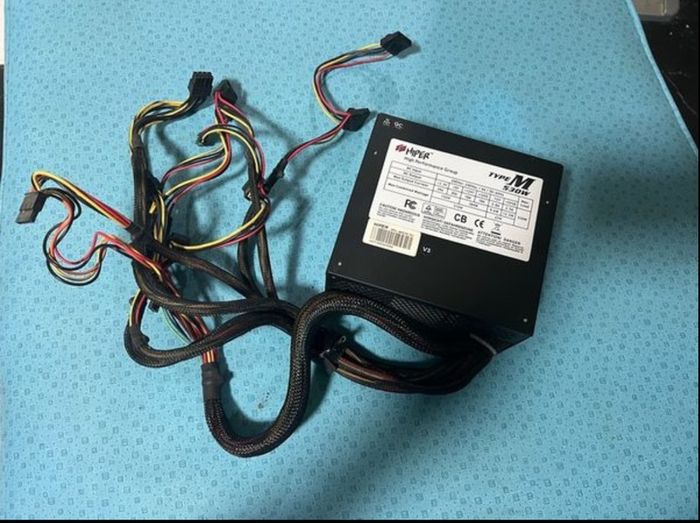 Desktop power supply ( Hiper 530 watts PS for sale)