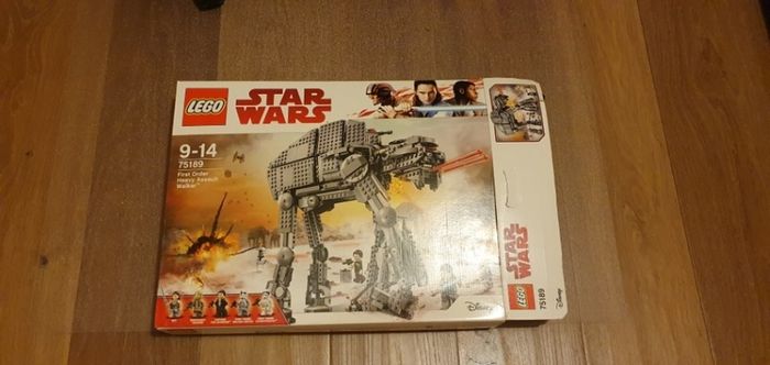 Lego Star Wars 75189 First Order Heavy Assault Walker
