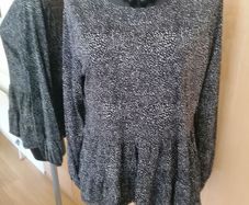 Women's Top NWT SIZE Medium