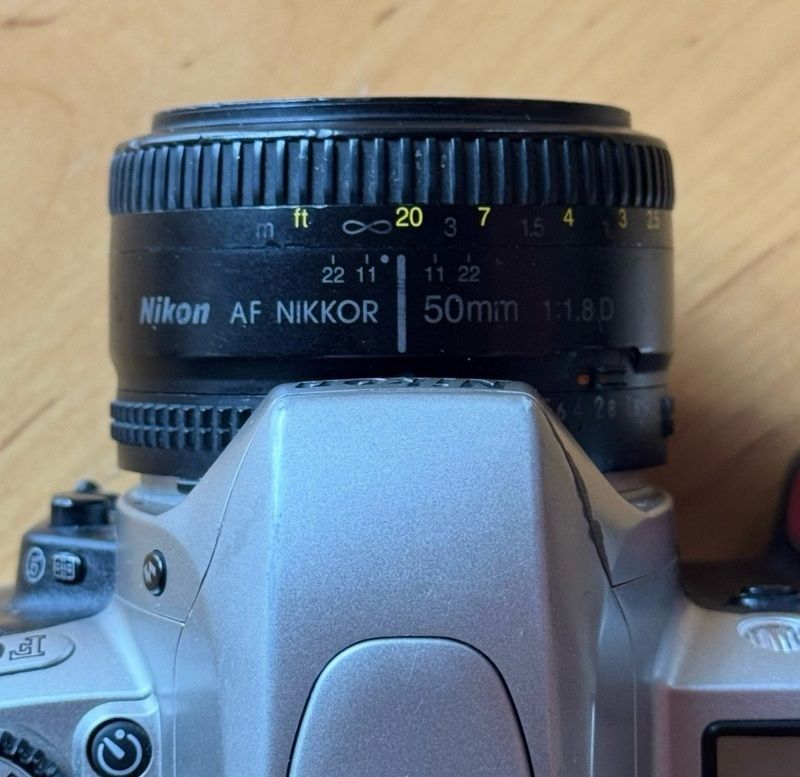 Nikon F65 Vintage + Objectif 50 Mm F/1.8D - Appareil Reflex Argentique - Occasion
