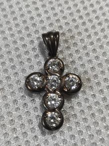 Sterling silver cross pendant