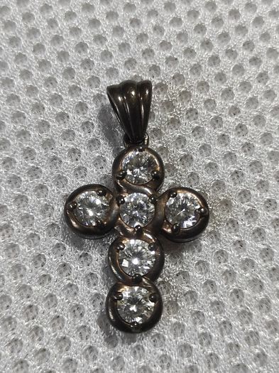 Sterling silver cross pendant