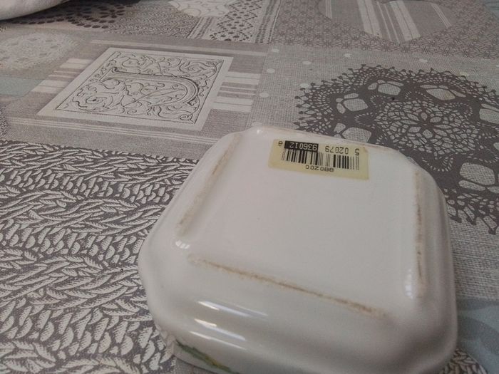 Unbranded pin dish