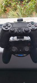 2 PS4 controllers + Dock