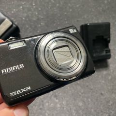 READ! Fujifilm FinePix F200EXR Black Digital Camera