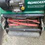 Qualcast classic 35s cylinder lawnmower Image 3