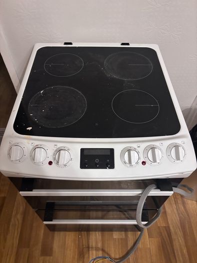 Zanussi Electric Cooker Ceramic Hob & Double Oven