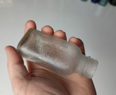 178 - Vintage Birds Lemonade Crystals Clear Glass Bottle