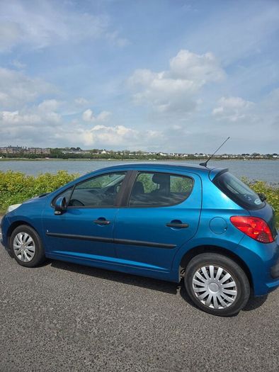 Peugeot 207 2008 - low mileage
