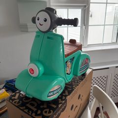 Fisher Price Laugh and Learn Toddler Ride on Scooter