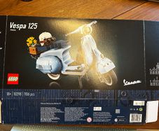 Lego Vespa 125 10298