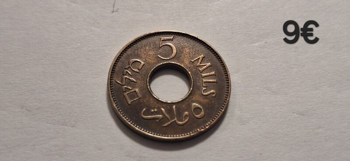 Coins,pound,cent,dollar,penny,rupee,millieme,fils,shilling,centavos,pesos,piastre,paise,pesetas,ore