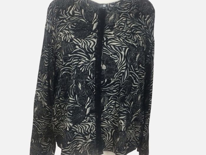 Daniel Hechter Ladies Black & White Long Sleeve Floral Print Blouse Uk 22 Includes Postage