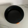 Pyrex, Wilton & Le Creuset tins Image 9