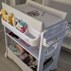 Babylo changing table and bath