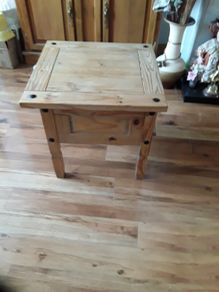Corona coffee table