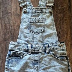 Denim dungaree shorts for girls size 6-7 Y