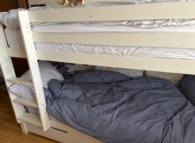 Bunk bed white