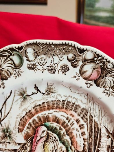 Vintage Johnson Bros HIS MAJESTY Turkey Dinner Plate